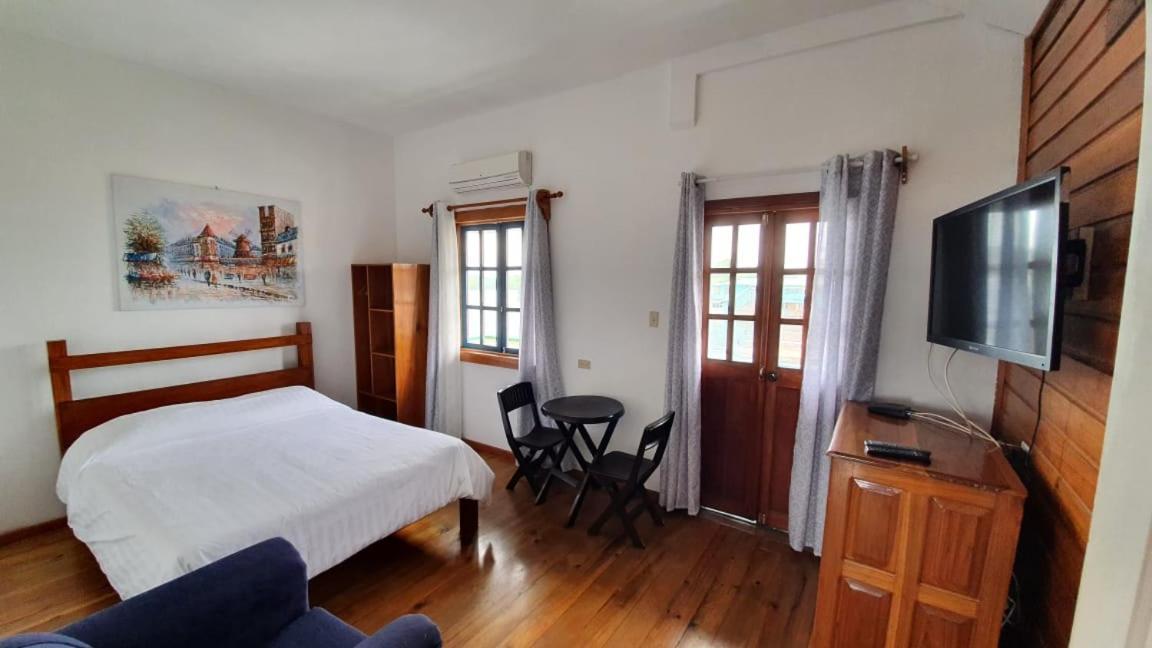 Las Olas Hotel Бокас дел Торо Екстериор снимка